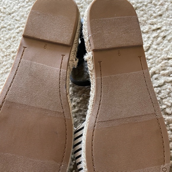 COPY - Espadrille Sandals - Picture 3 of 4